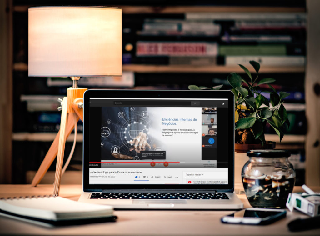assista ao webinar sobre tecnologia para indústrias no e-commerce